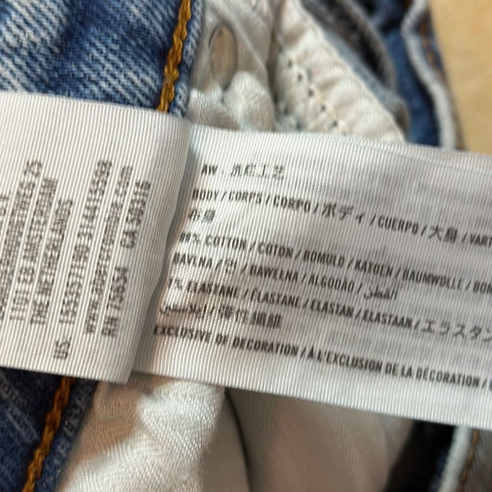 Abercrombie & Fitch Ultra High Rise 90s Straight Jean - Picture 7 of 7